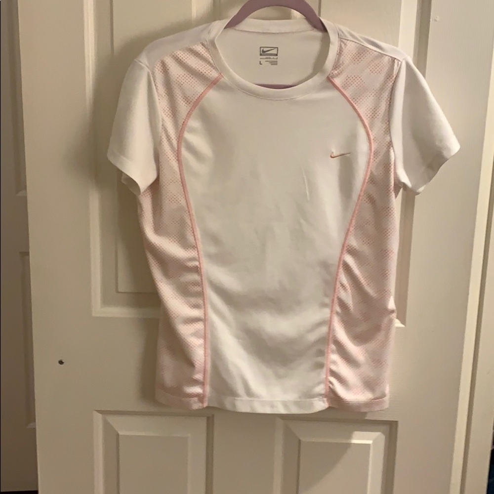 Nike Women’s Cut Top